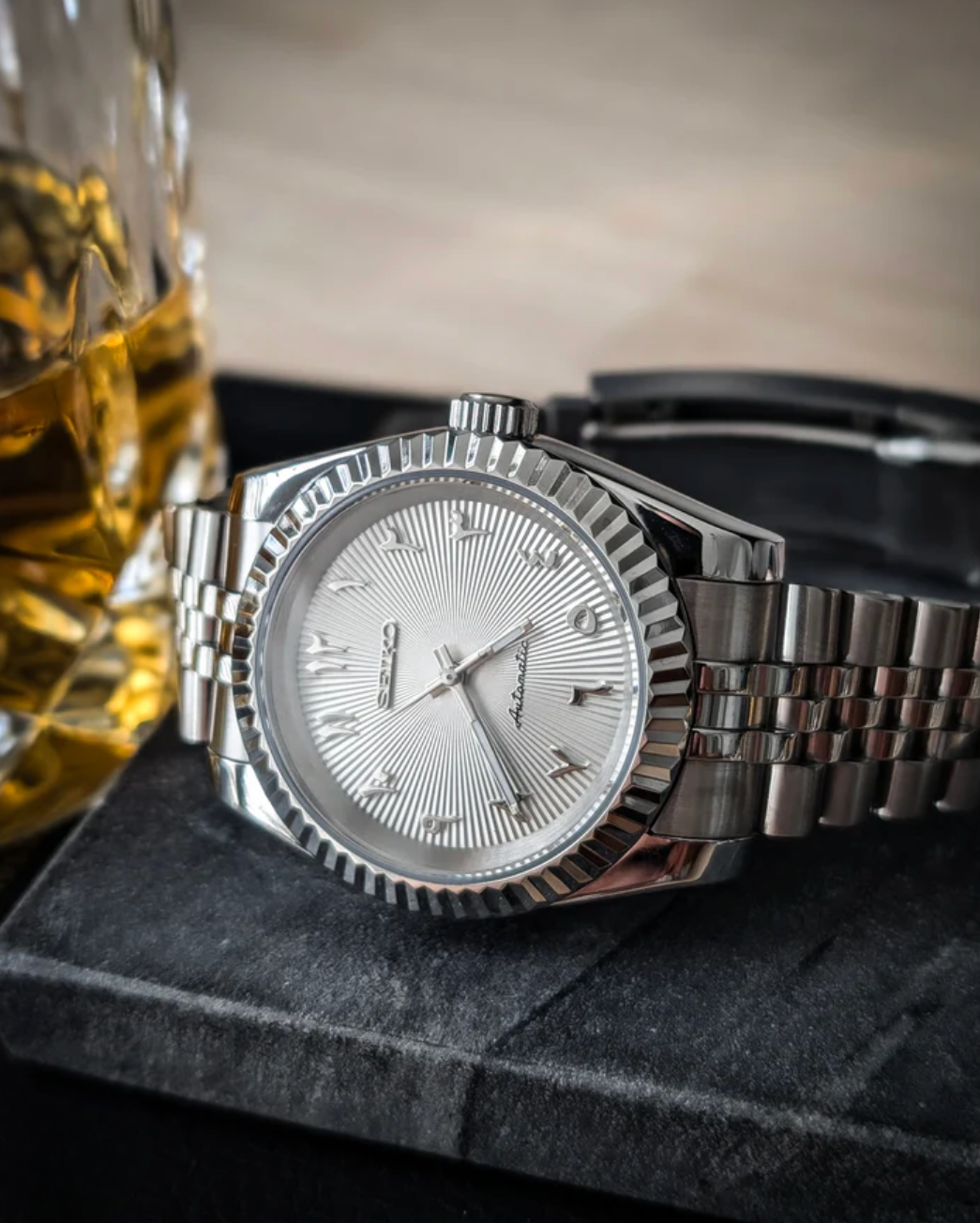 SEIKOJUST FLUTED | ARABIC WHITE