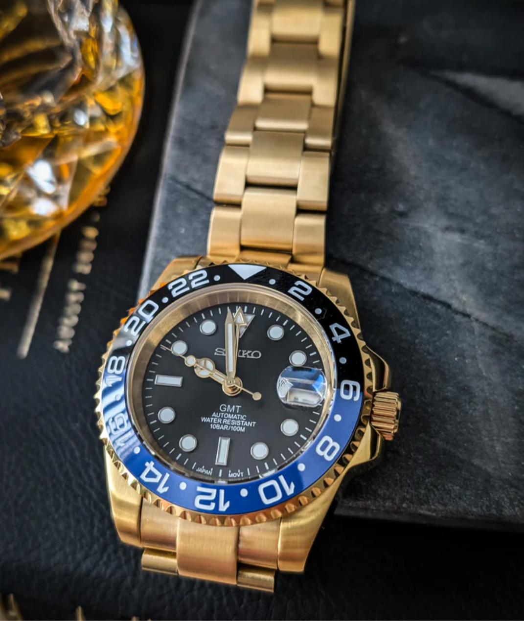 SEIKOGMT | GOLD BATMAN