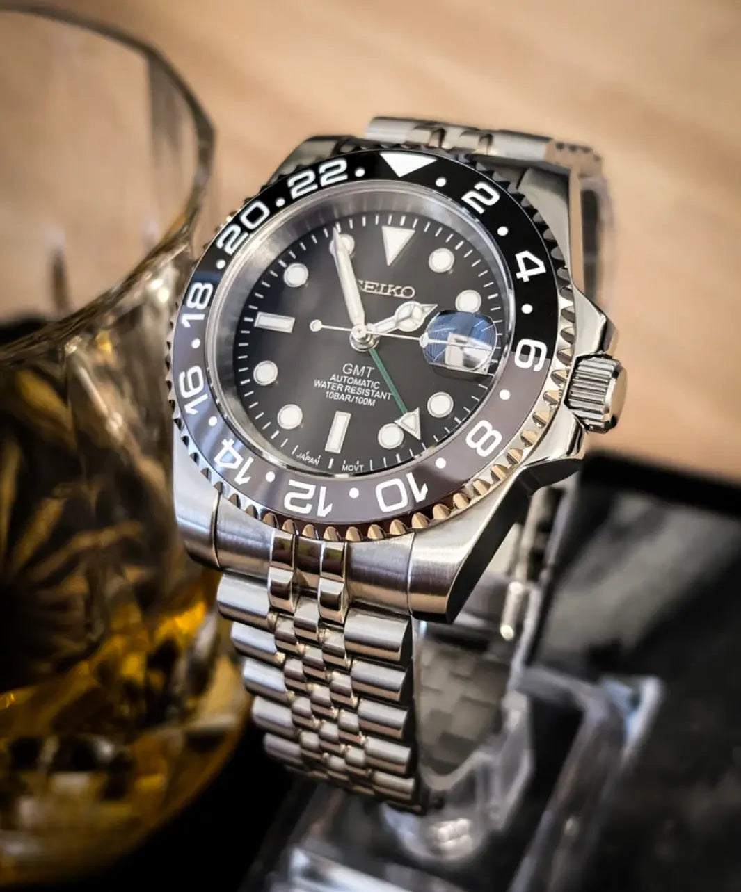 SEIKOGMT | BRUCE WAYNE