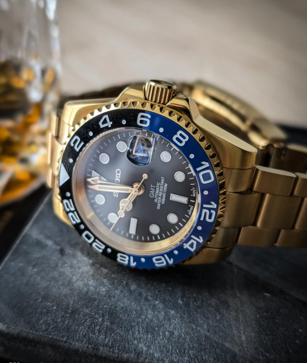 SEIKOGMT | GOLD BATMAN