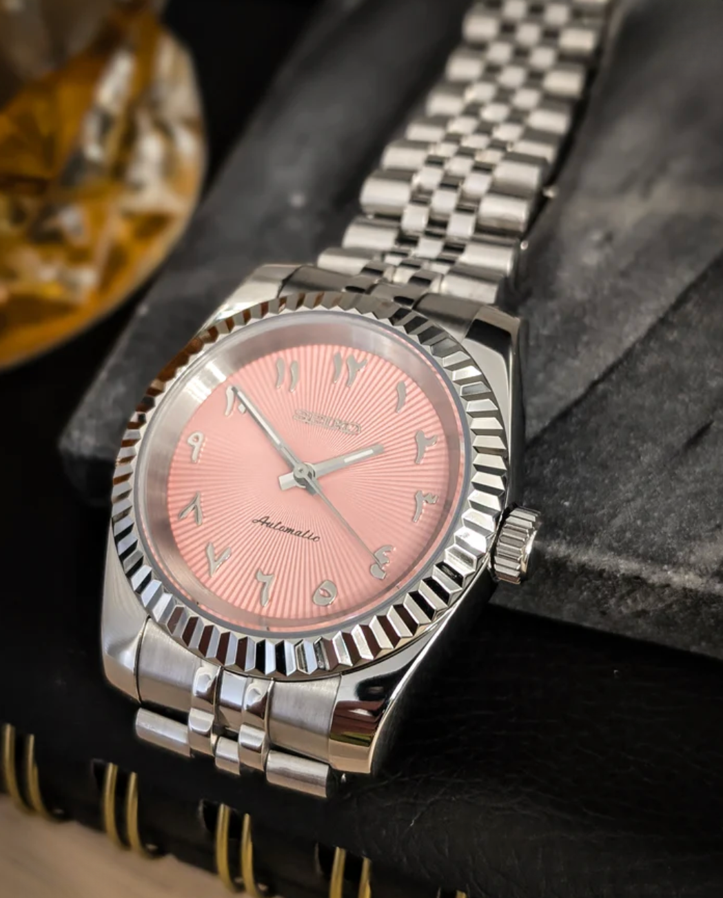 SEIKOJUST FLUTED | ARABIC PINK