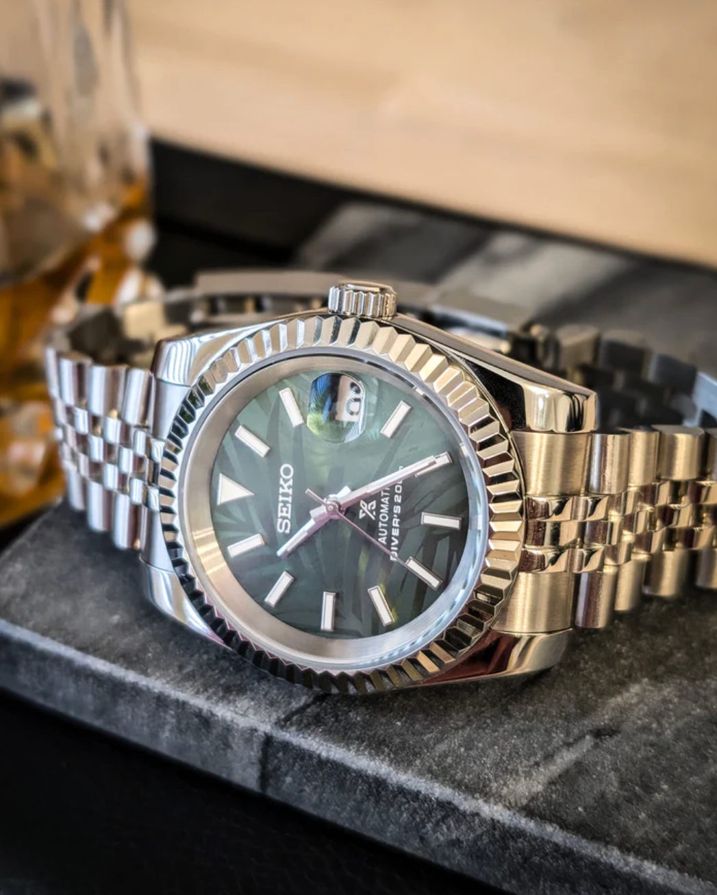 SEIKOJUST FLUTED | PALM LEAVES GREEN