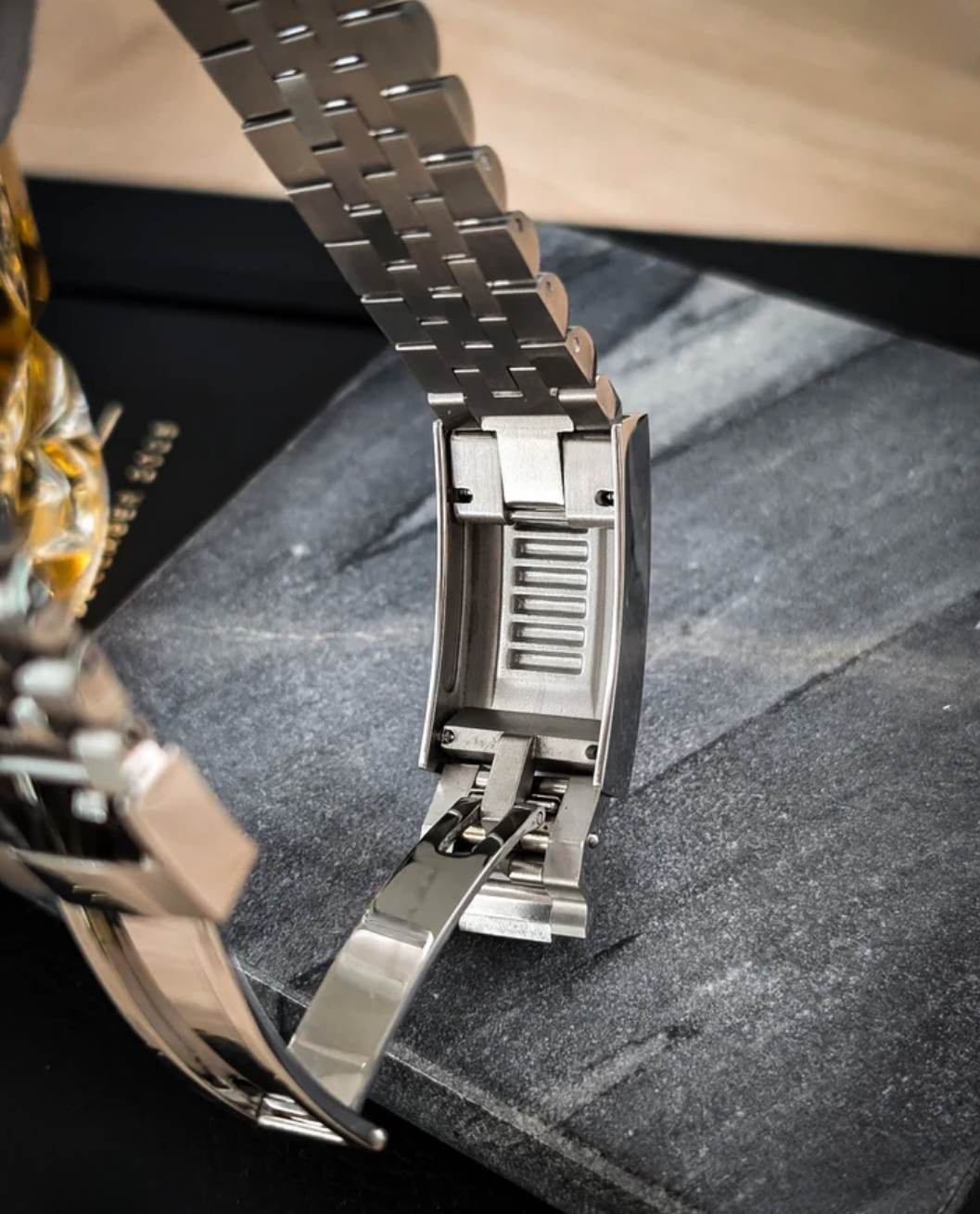 SEIKOJUST FLUTED | ROMAN GREEN