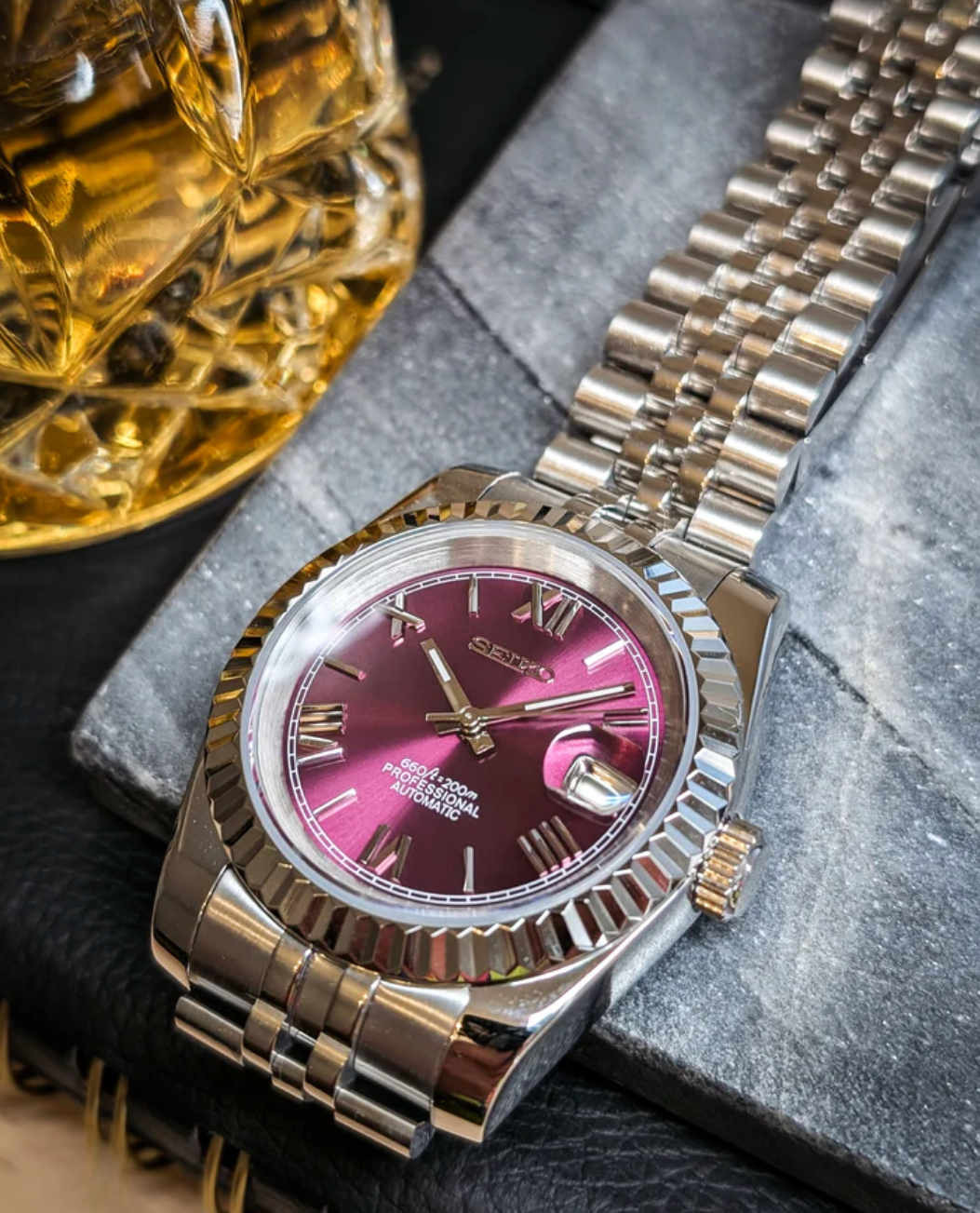 SEIKOJUST FLUTED | ROMAN PURPLE