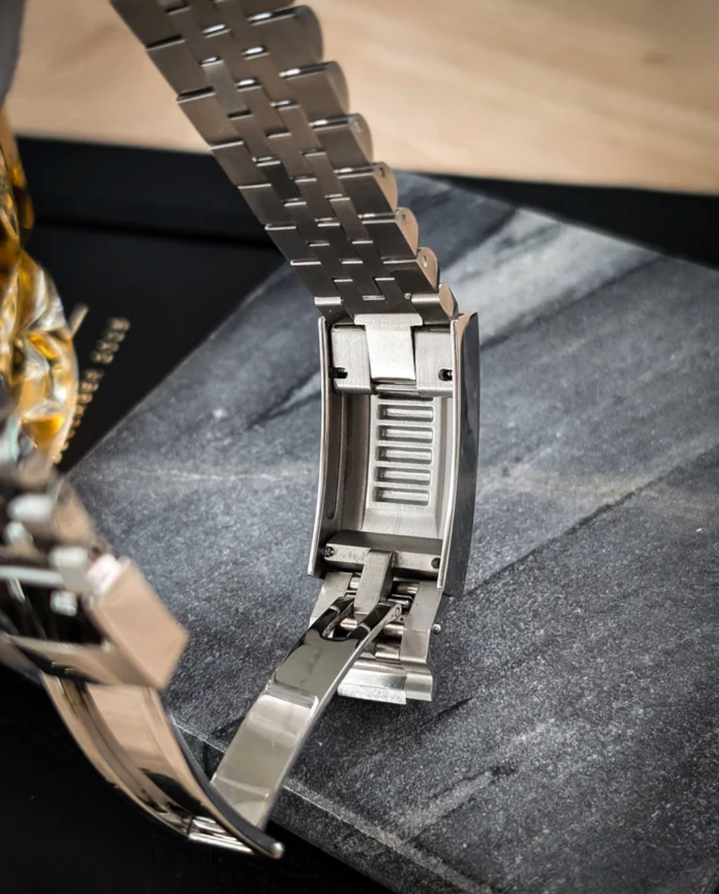 SEIKOJUST FLUTED | CLASSIC SILVER