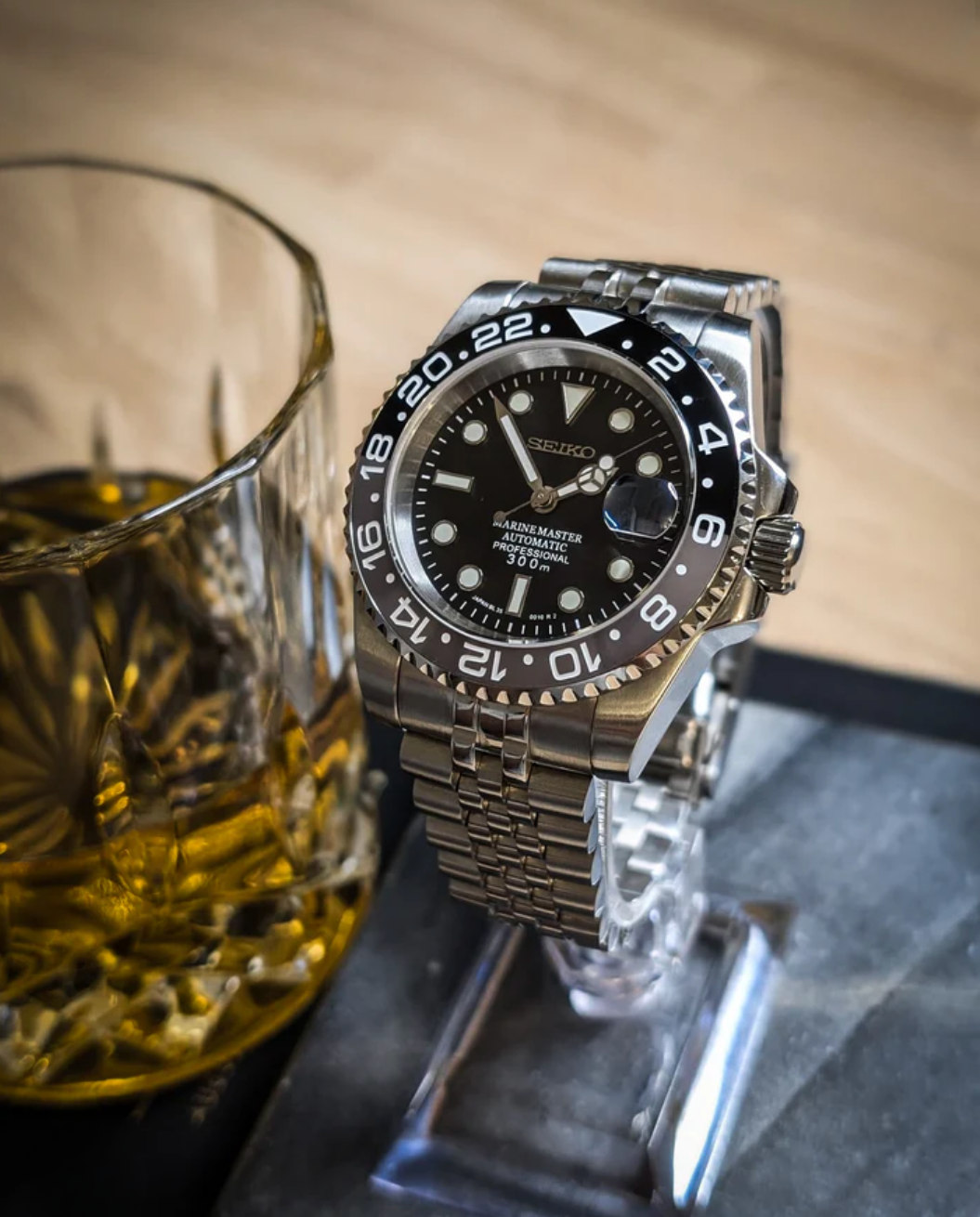 SEIKOSUB 24H | BRUCE WAYNE