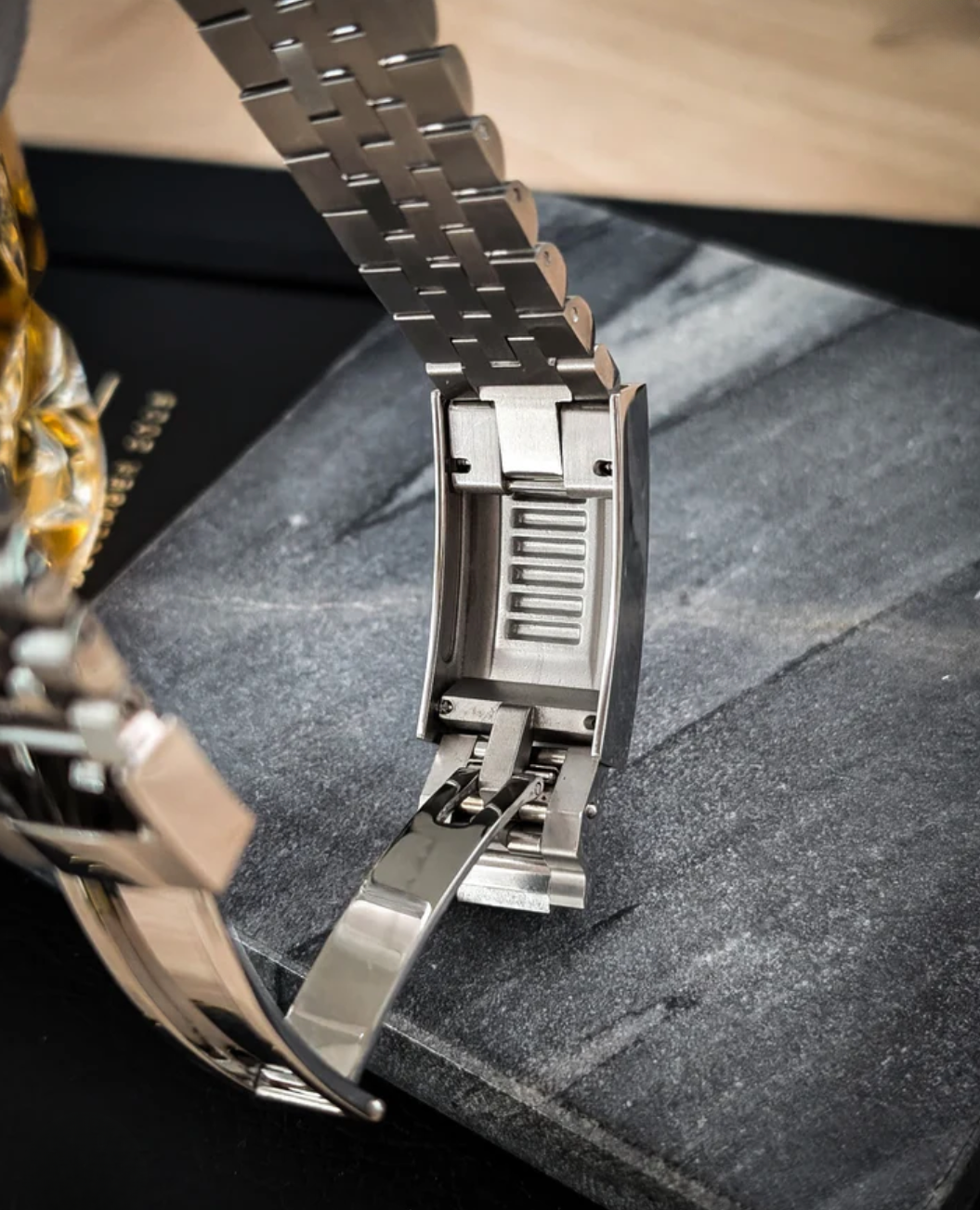 SEIKOSUB 24H | BRUCE WAYNE